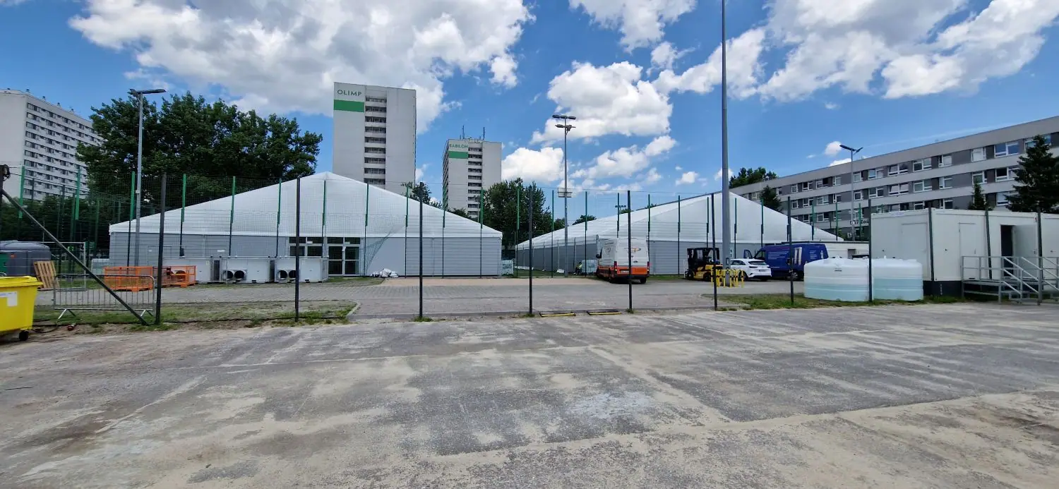 Praktyczny przewodnik po halach namiotowych: wybór, zastosowanie i korzyści