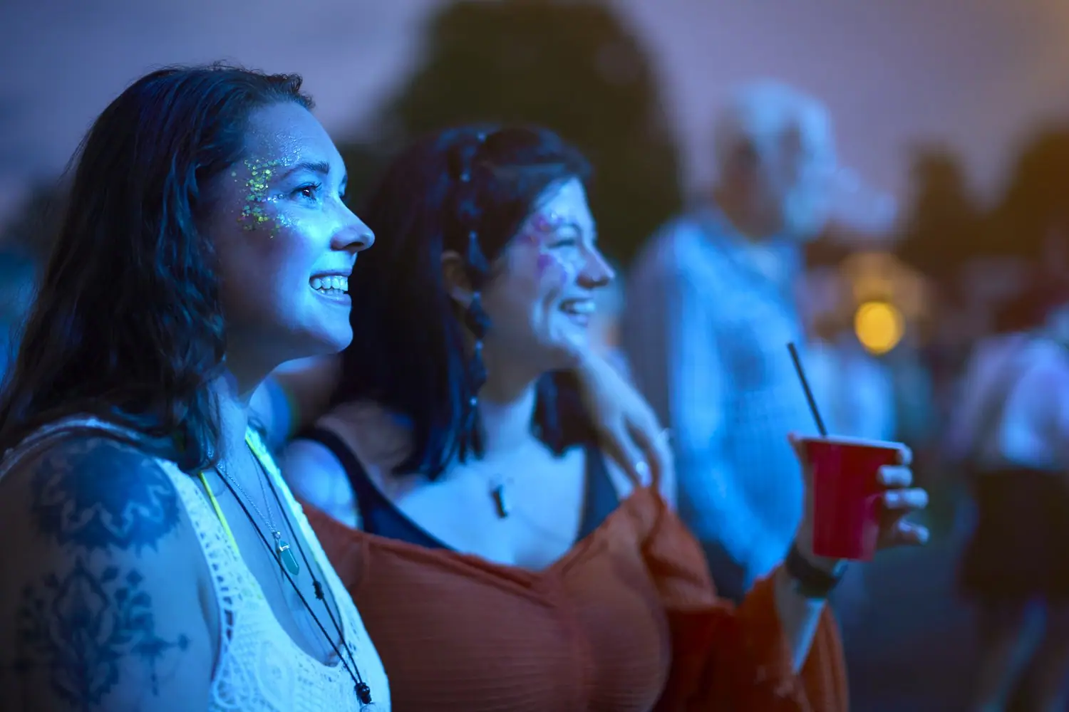 Kino plenerowe organizacja seansów w społeczności lokalnej